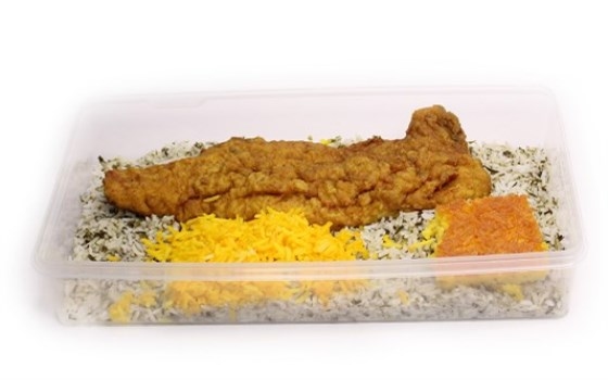 سبزی پلو با ماهی قزل آلا کامل
